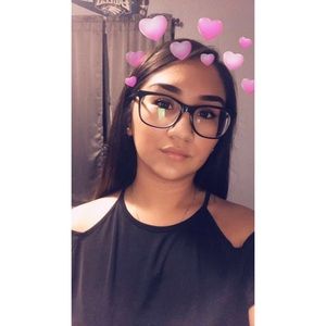 Meet your Posher, Karina